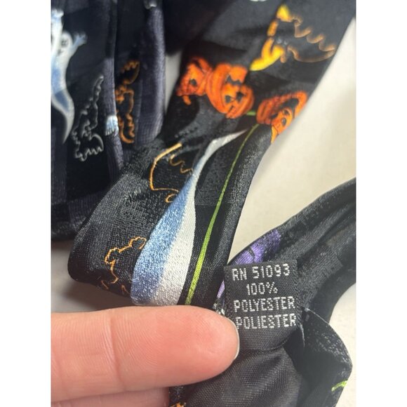 Halloween Neck Tie Pumpkins Ghosts Necktie Teachers Novelty Hallmark Lot Of 2 - Picture 10 of 12